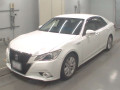 2013 Toyota Crown Hybrid