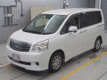 2011 Toyota Noah