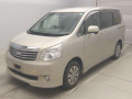2011 Toyota Noah