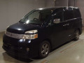 2007 Toyota Voxy