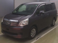 2012 Toyota Noah