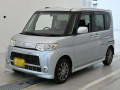 2011 Daihatsu Tanto
