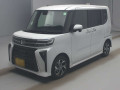 2023 Daihatsu Tanto Custom