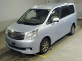 2013 Toyota Noah