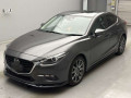 2017 Mazda Axela