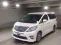 2013 Toyota Alphard Hybrid