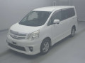 2010 Toyota Noah