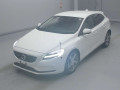 2017 Volvo V40