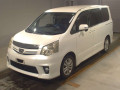 2010 Toyota Noah