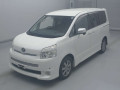 2009 Toyota Voxy
