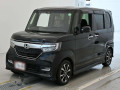 2017 Honda N-BOX CUSTOM