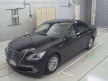 2013 Toyota Crown Hybrid