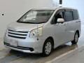 2009 Toyota Noah