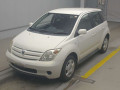 2005 Toyota IST