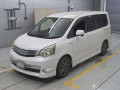 2011 Toyota Noah