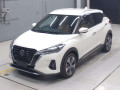2022 Nissan KIX