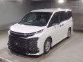 2022 Toyota Voxy