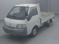 2002 Mitsubishi Delica Truck