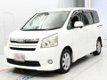 2009 Toyota Noah