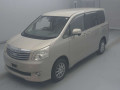2013 Toyota Noah