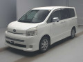 2009 Toyota Voxy