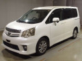 2012 Toyota Noah