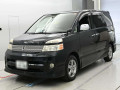 2006 Toyota Voxy