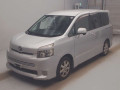 2010 Toyota Voxy