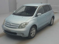 2005 Toyota IST