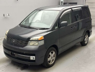 2002 Toyota Voxy