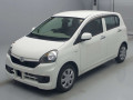 2017 Daihatsu Mira e:S