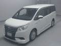 2015 Toyota Noah