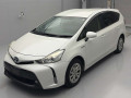 2016 Toyota Prius alpha
