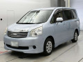 2013 Toyota Noah