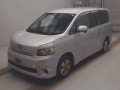 2007 Toyota Voxy