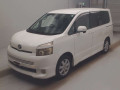 2007 Toyota Voxy