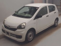 2015 Daihatsu Mira e:S