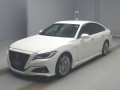 2019 Toyota Crown Hybrid