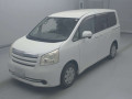 2009 Toyota Noah