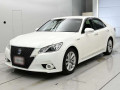 2014 Toyota Crown Hybrid
