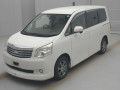 2010 Toyota Noah