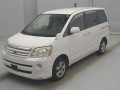2005 Toyota Noah