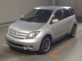 2005 Toyota IST