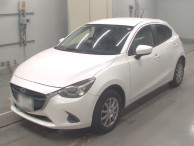2016 Mazda Demio