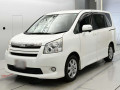 2007 Toyota Noah