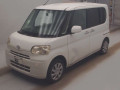 2012 Daihatsu Tanto