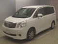 2013 Toyota Noah