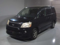 2004 Toyota Noah