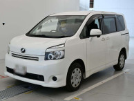 2008 Toyota Voxy