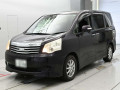 2013 Toyota Noah